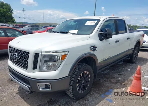 2017 Nissan Titan Xd Pro-4X Diesel из США, поврежденный, VIN 1N6BA1F46HN554595